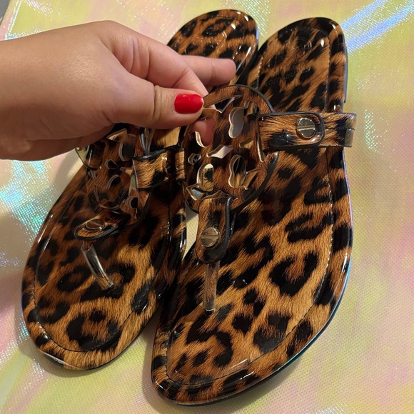 ✨ Leopard Print Sandals ✨ - Picture 6 of 8